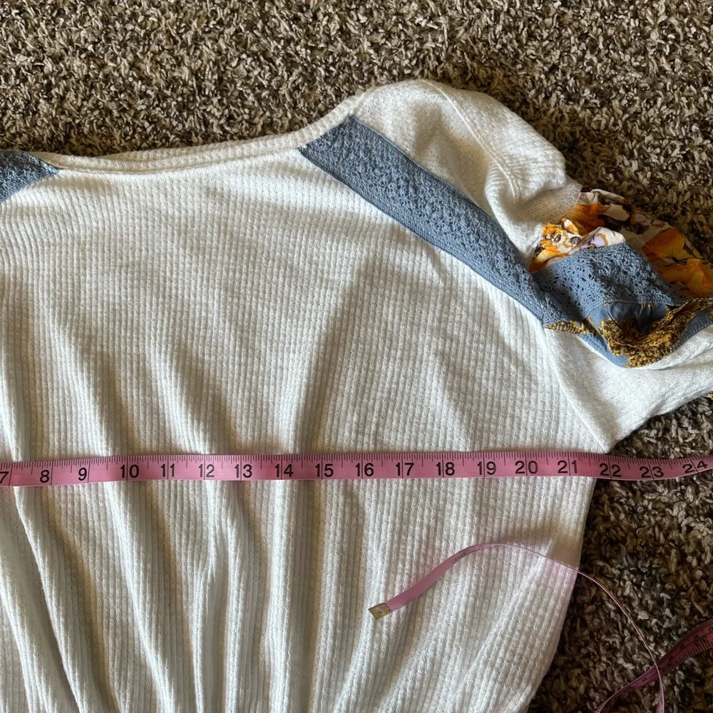 (EUC) Free People Ivory Casual Clash balloon Sleeve Waffle Knit Top Size XS